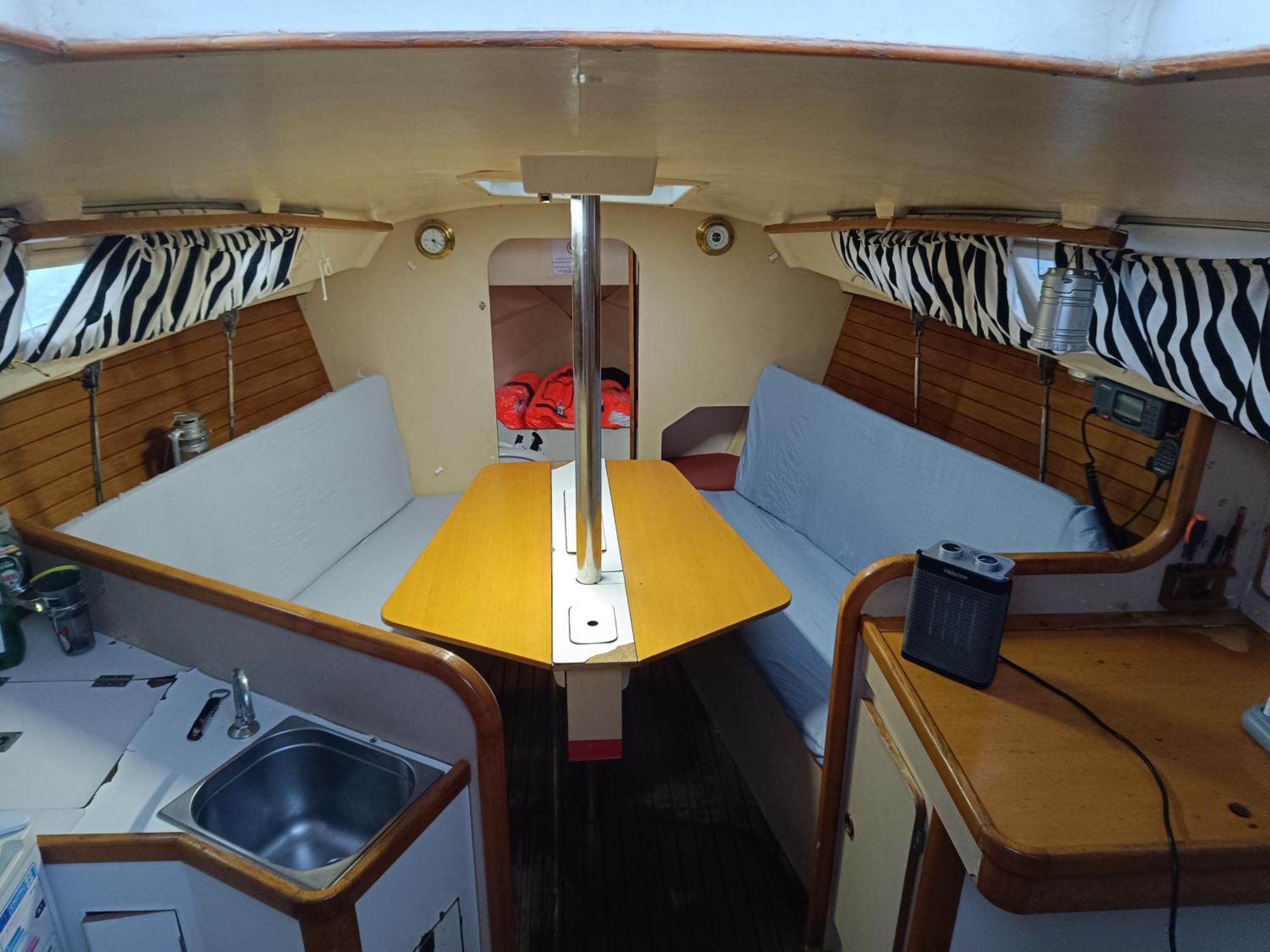 Experience On A Sailboat To Sleep Hotell Sant Adrià de Besòs Exteriör bild